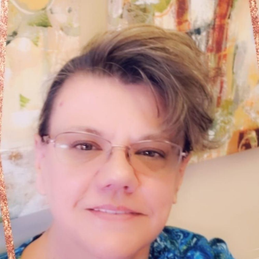 Meet your Posher, Lucinda